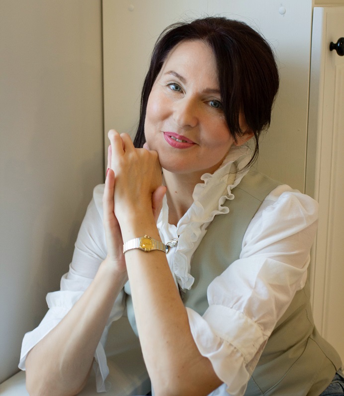 Психолог Еліна Юрченко
